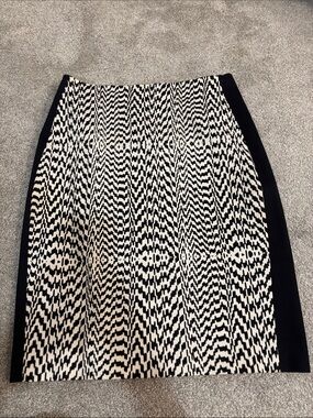 Karen Millen Black & White Patterned Pencil Skirt Size 8